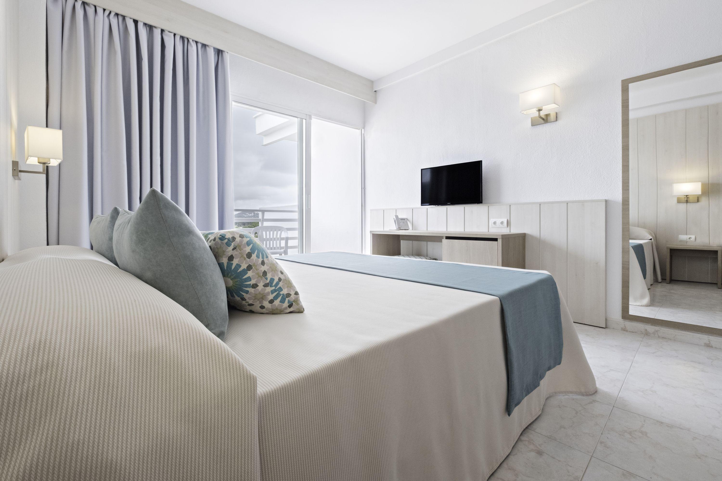 azuLine Hotel Palmanova Garden Buitenkant foto